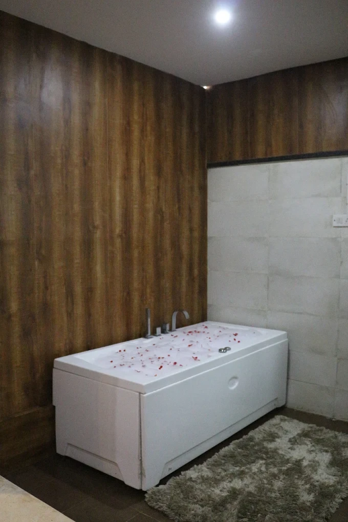 Rose Petal Bath